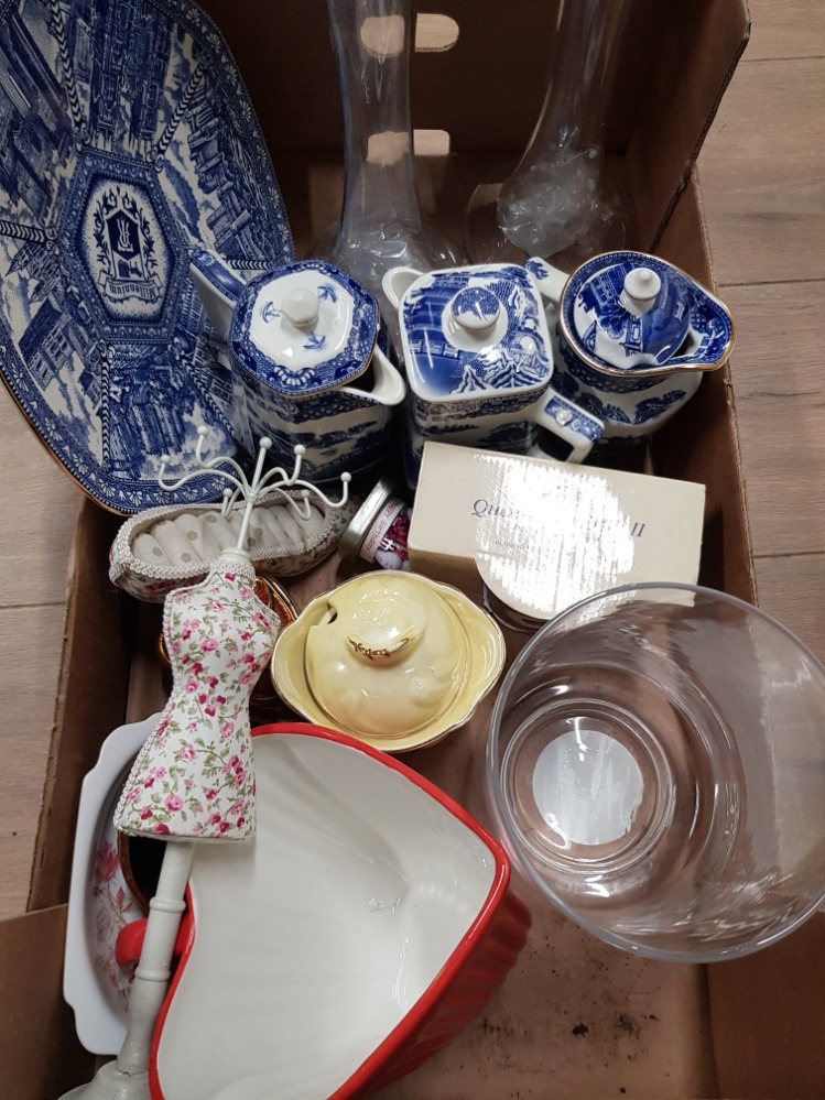 BOX CONTAINING RINGTONS WARE AND MALING LIDDED POT PLUS MISC GLASSWARE AND POTTERY PIECES