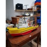 REMOTE CONTROL LARGE MODEL OF A YORKSHIREMAN TOWING BOAT