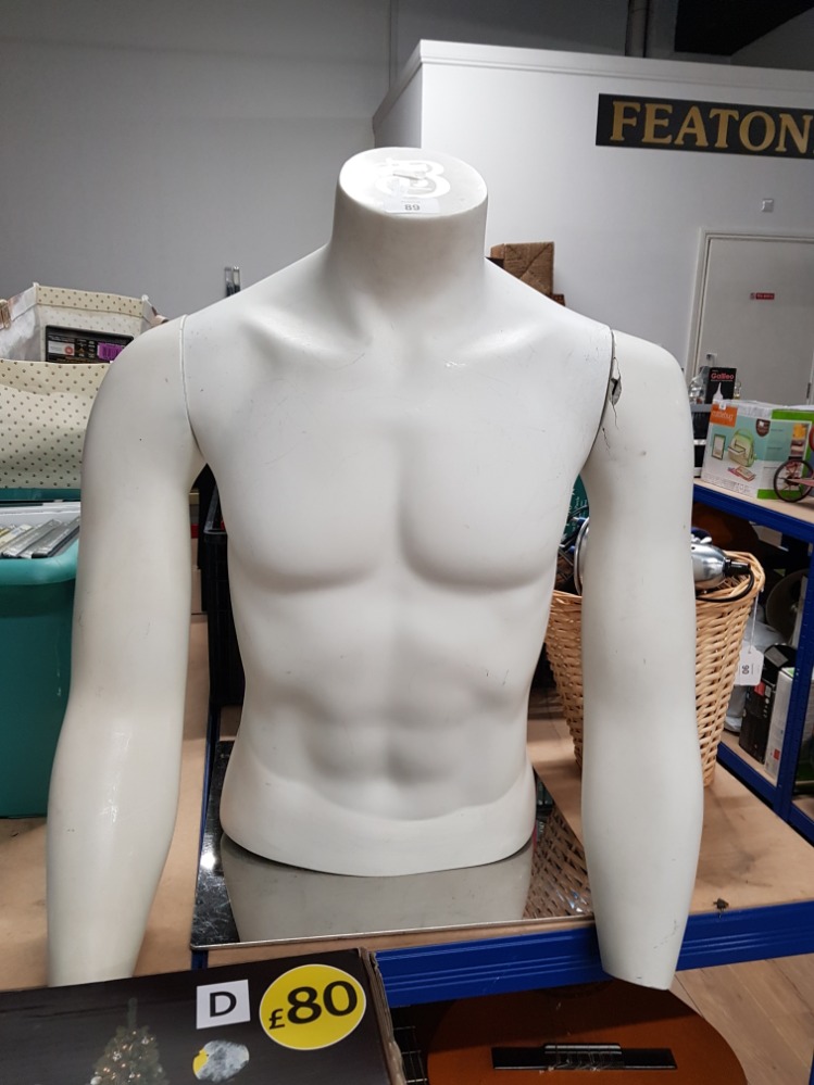 SHOP DISPLAY HALF MANNEQUIN