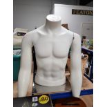 SHOP DISPLAY HALF MANNEQUIN