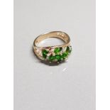 9CT GOLD DIAMOND AND PERIDOT RING SIZE N