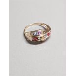 9CT GOLD RING SEMI PRECIOUS STONES