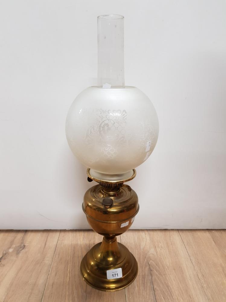 BRASS OIL LAMP WITH FROSTED GLASS ETCHED GLOBE AND GLASS CHIMNEY