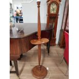 CARVED WOOD STANDARD LAMP WITH KIDNEY SHAPED SHELF