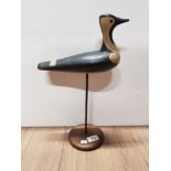 VINTAGE LAPWING CONFIDENCE DECOY ON STAND