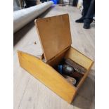 WOODEN COBBLERS BOX CONTAINING SHOE POLISHING BRUSHES AND POLISH ETC