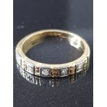 18CT GOLD AND PLATINUM 5 STONE DIAMOND 1/2 ETERNITY RING 2.1G SIZE I