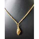 18CT GOLD NUGGET PENDANT ON CHAIN 15.3G GROSS WEIGHT