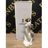 LLADRO FIGURINE 6576 AUTUMN ROMANCE WITH ORIGINAL BOX