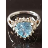 BLUE AND WHITE CZ AND SILVER CLUSTER RING 4.2G SIZE S