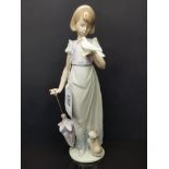 LLADRO FIGURE 7611 SUMMER STROLL