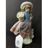 LLADRO FIGURE 5221 SWEET SCENT WITH ORIGINAL BOX