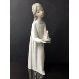 LLADRO FIGURE 4868 GIRL WITH CANDLE