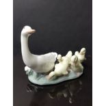 LLADRO FIGURE 1307 LITTLE DUCKS AFTER MOTHER IN ORIGINAL BOX