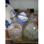 BOX OF MISCELLANEOUS GLASS BOWLS AND CHINA