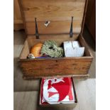 VINTAGE WOODEN TOOL CHEST CONTAINING ASSORTED DECORATIONS