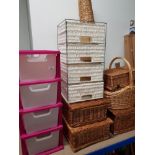 5 WICKER PICNIC BASKETS PLUS 2 SETS OF SHELVES 1 PLASTIC