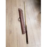 VINTAGE BARRACUDA SNOOKER CUE IN CASE