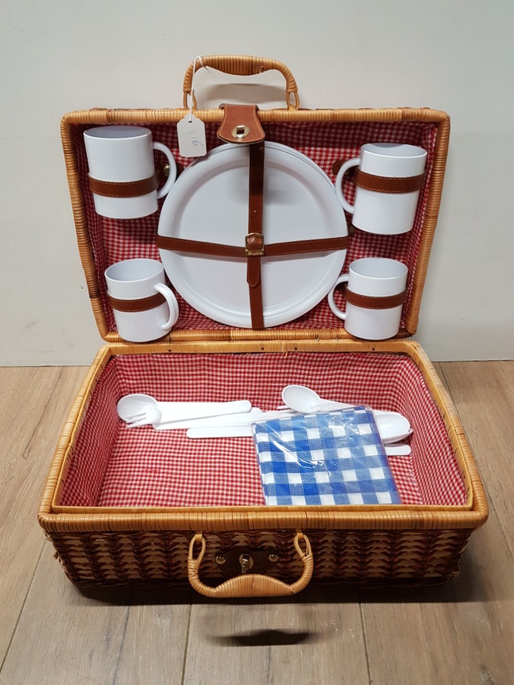 WICKER PICNIC SET WITH CONTENTS