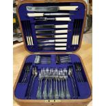 OAK CANTEEN CONTAINING ENCORE THOMAS TURNER AND CO SILVER PLATED CUTLERY COMPLETE SET