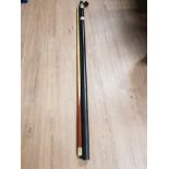 VINTAGE RILEY SNOOKER CUE IN FITTED TUBE CASE