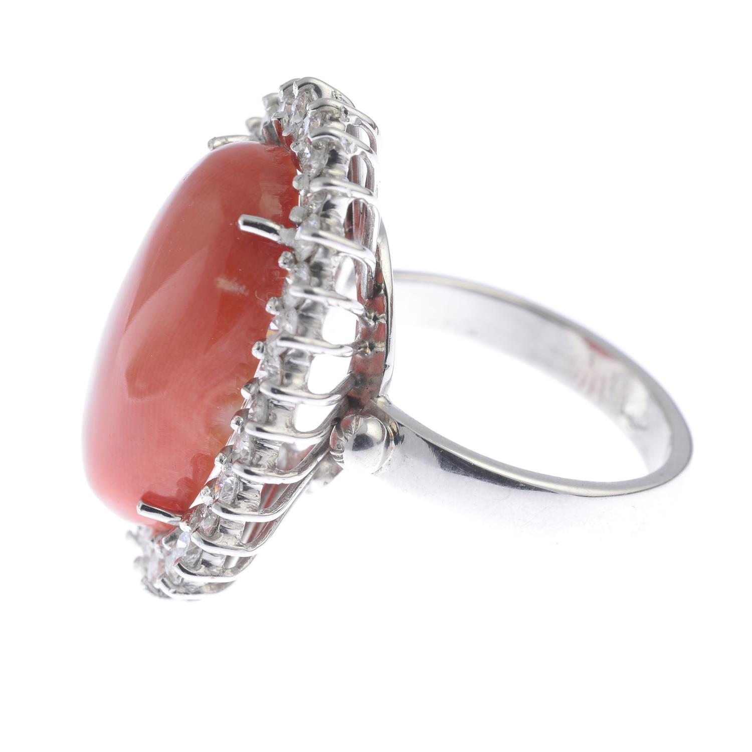 A coral and diamond cluster ring. - Image 2 of 3