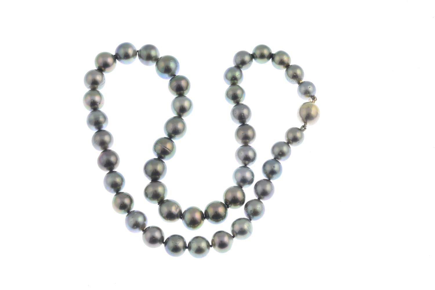 A cultured pearl single-strand necklace. - Image 2 of 2