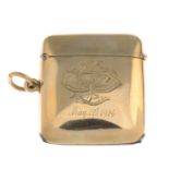 An early 20th century 9ct gold vesta case.