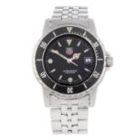 (54320) TAG HEUER - a gentleman's 1500 Series bracelet watch.