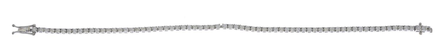 A diamond bracelet. - Image 2 of 3