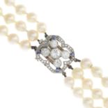 A cultured pearl necklace.