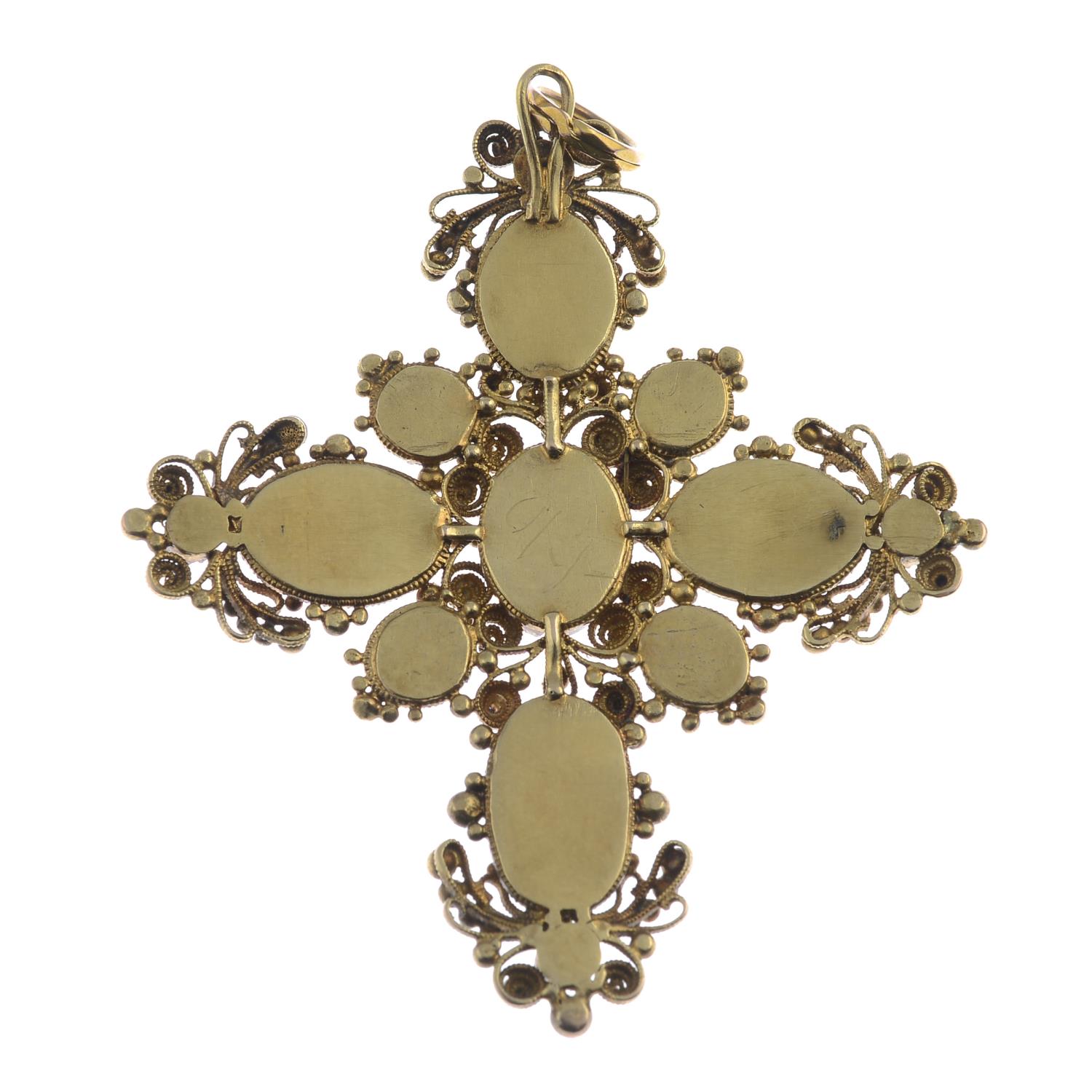 A Georgian 18ct gold foil back garnet and split pearl cross pendant. - Image 2 of 2