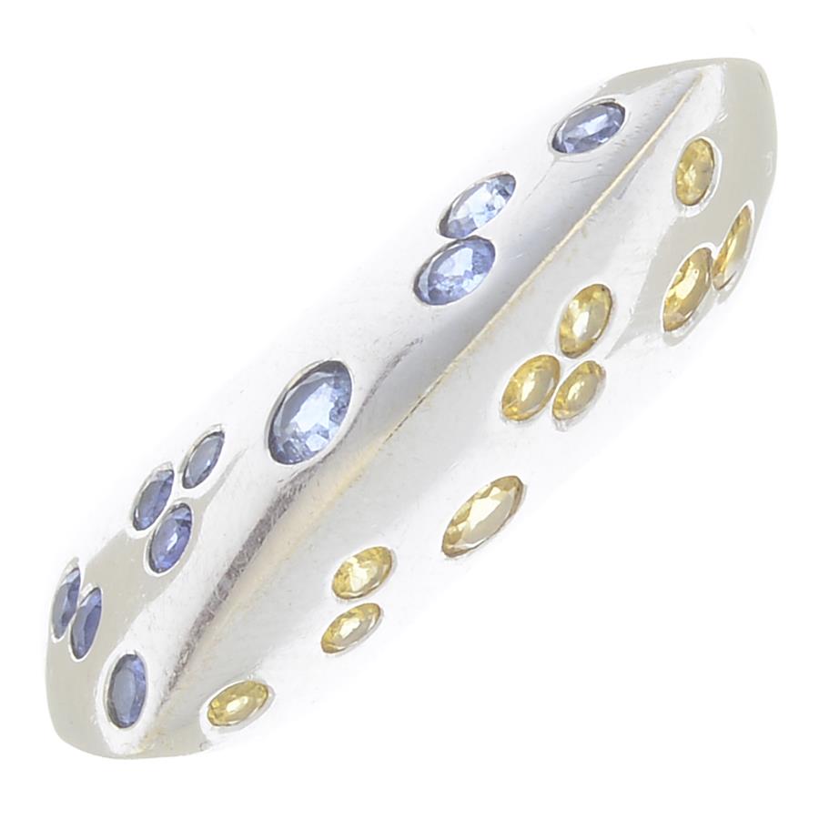 An 18ct gold sapphire dress ring.