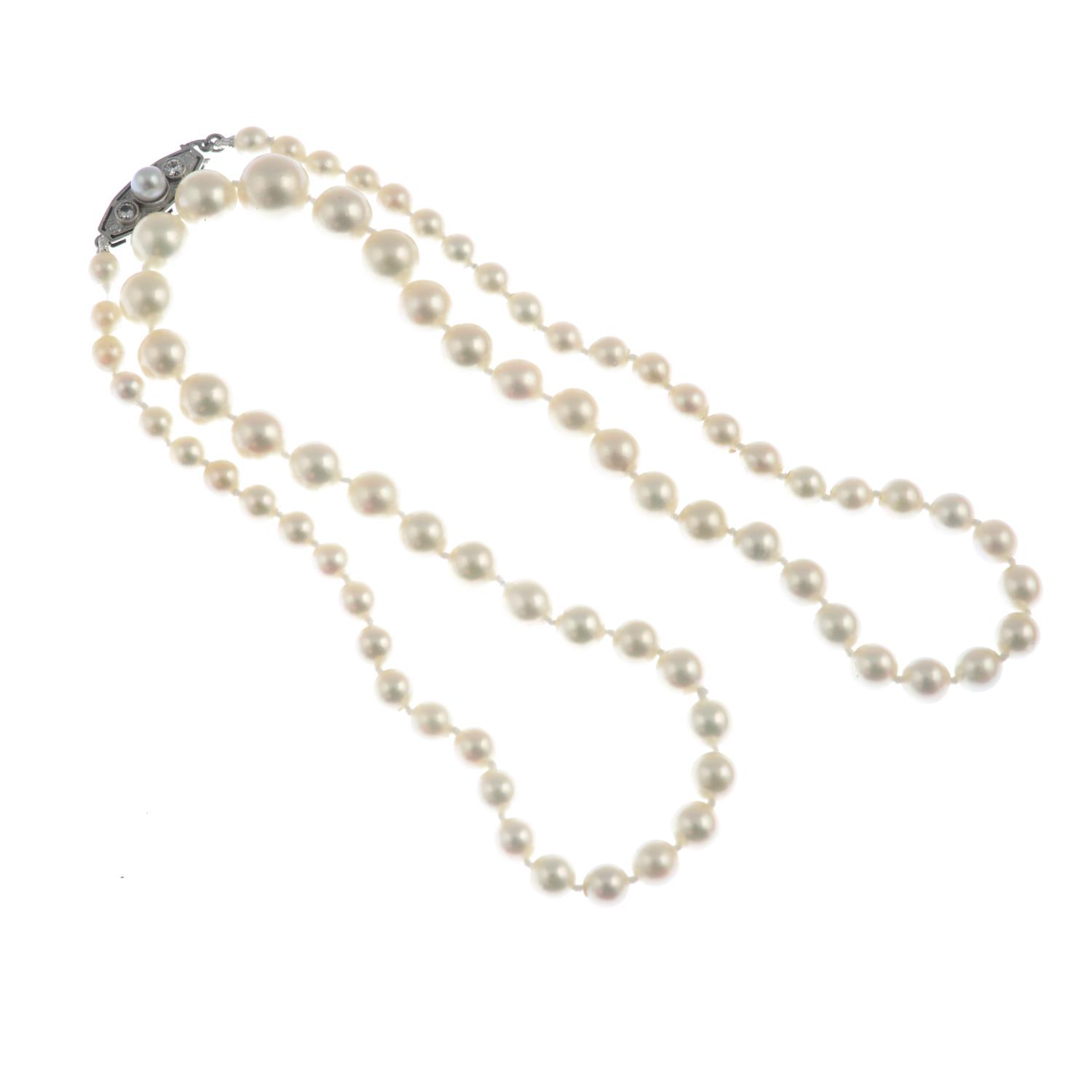 A cultured pearl single-strand necklace. - Image 2 of 2