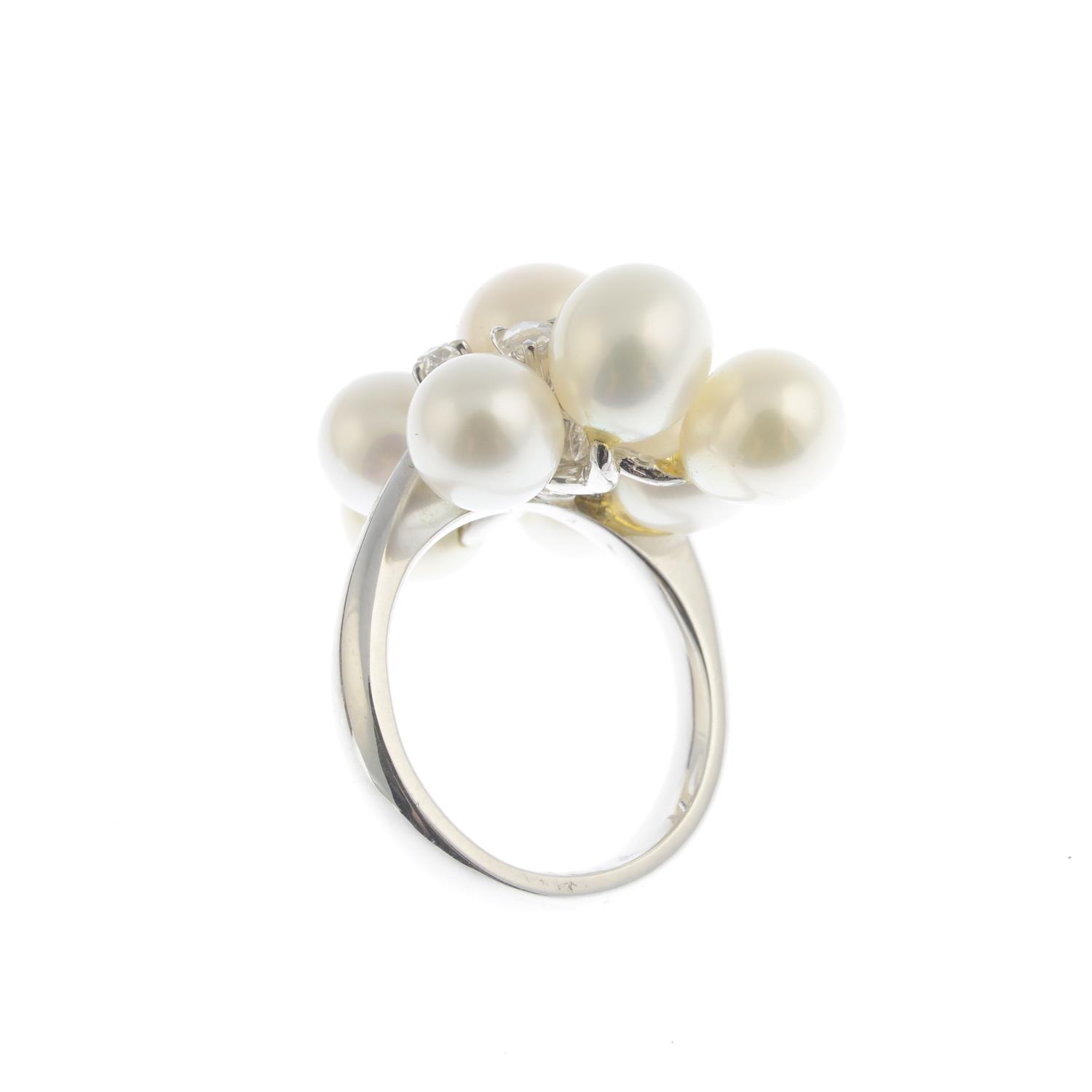 A cultured pearl and diamond dress ring.Estimated diameters of cultured pearls 8 to 7mms. - Image 2 of 3