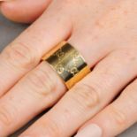 An 18ct gold 'Icon' ring, by Gucci.