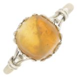 A chrysoberyl single-stone ring.Chrysoberyl calculated weight 3.76cts,