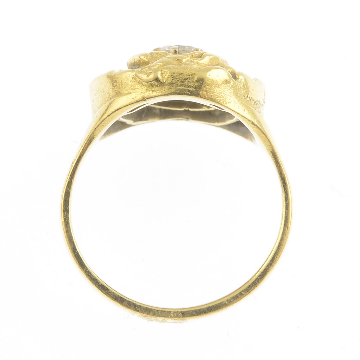 An 18ct gold diamond dress ring.Estimated diamond weight 0.20ct, - Image 3 of 3