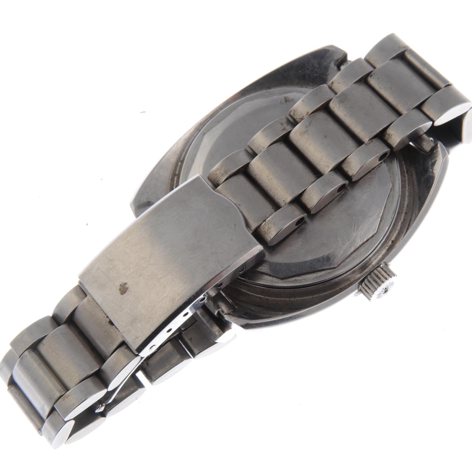 LONGINES - a gentleman's Ultronic Diver's bracelet watch. - Image 2 of 4