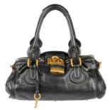 CHLOÉ - a black leather Paddington MM handbag.