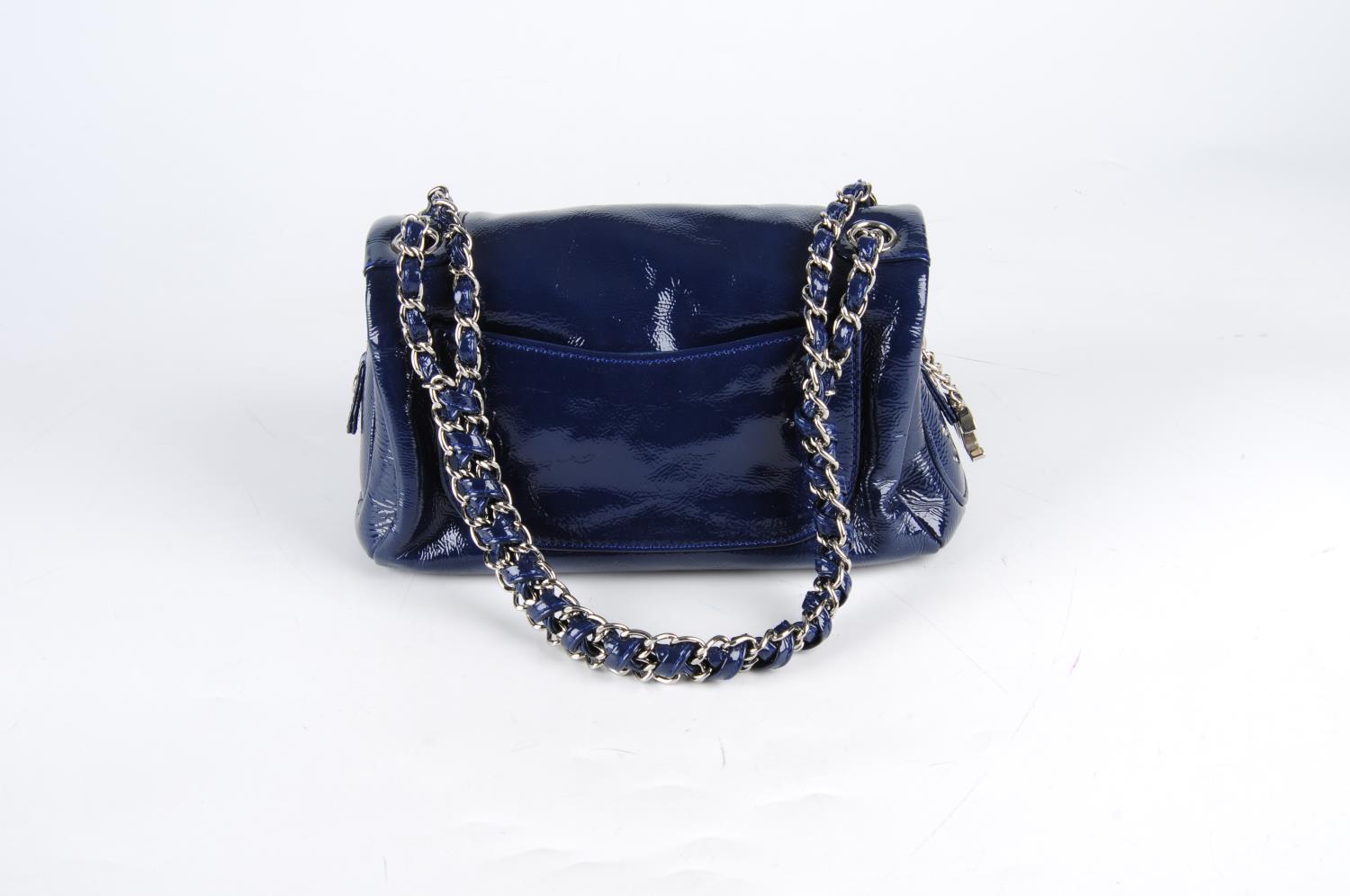 CHANEL - a small Luxe Ligne Flap handbag. - Image 2 of 4