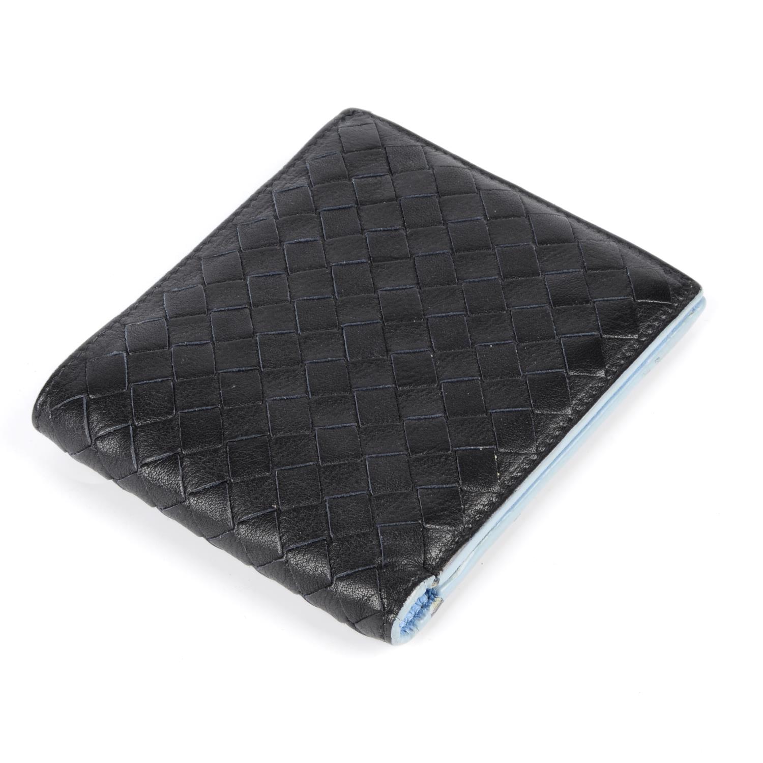 BOTTEGA VENETA - an Intrecciato leather bifold wallet. - Image 3 of 3