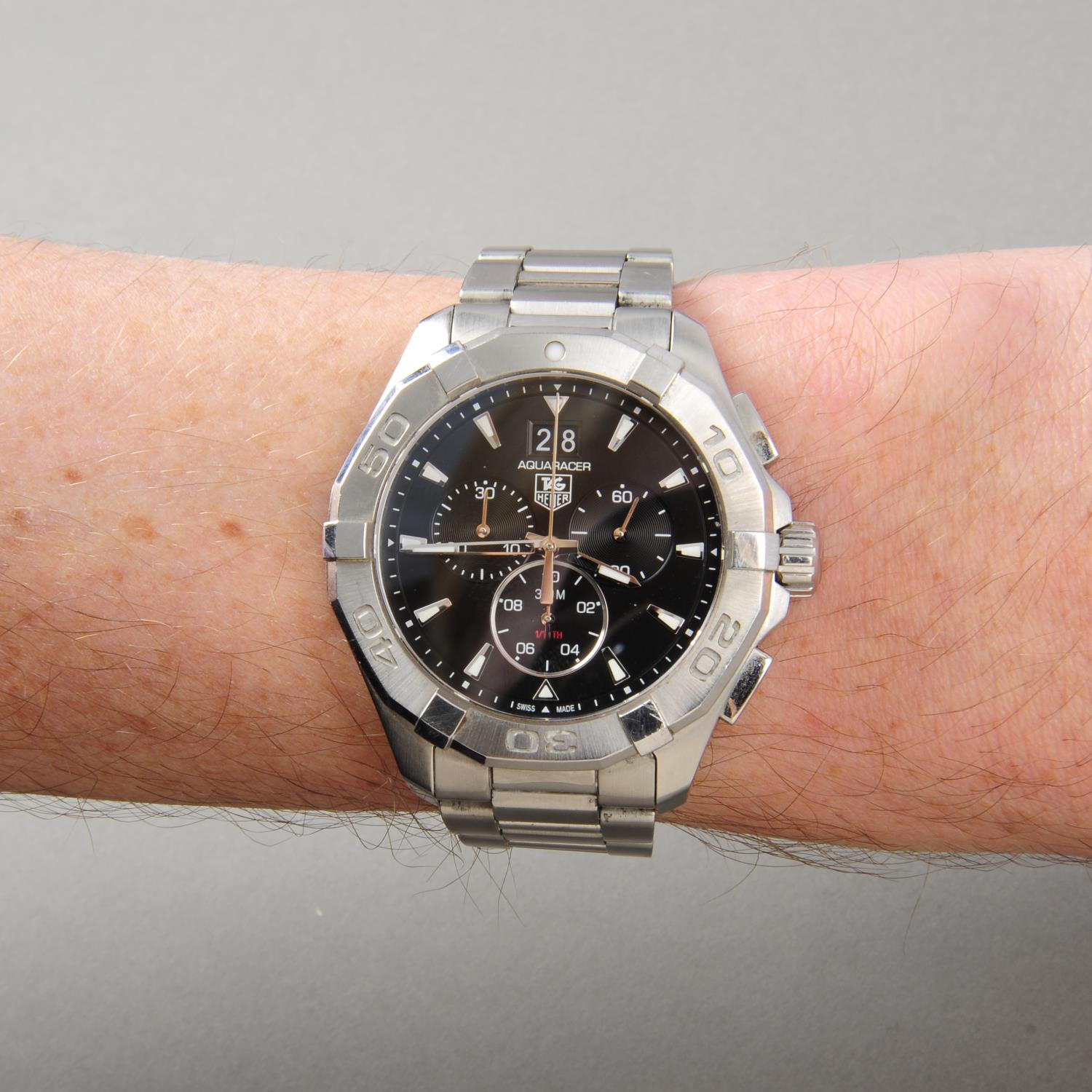 TAG HEUER - a gentleman's Aquaracer chronograph bracelet watch. Stainless steel case with calibrated - Image 3 of 7