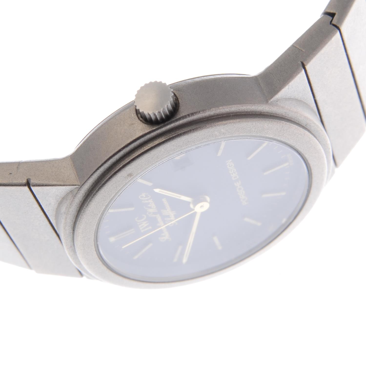 IWC - a lady's Porsche Design bracelet watch. Titanium case. Reference 4517, serial 2316075. - Image 4 of 5
