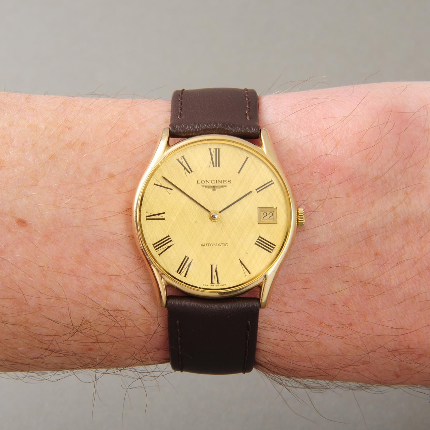 LONGINES - a gentleman's wrist watch. 9ct yellow gold case. Numbered 18937342, 3936, 994. Signed - Image 3 of 5