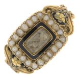 A William IV 18ct gold split pearl,
