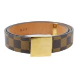 LOUIS VUITTON - a Damier belt.