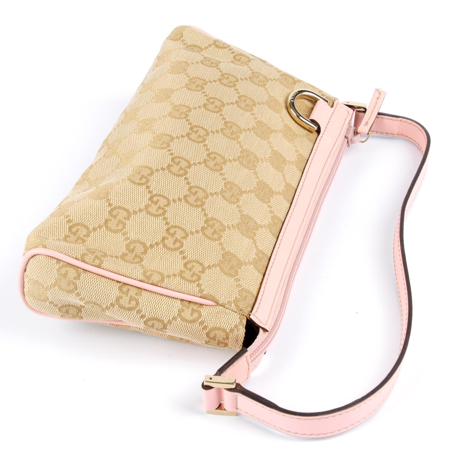 GUCCI - a GG canvas Abbey Pochette handbag. - Image 3 of 4