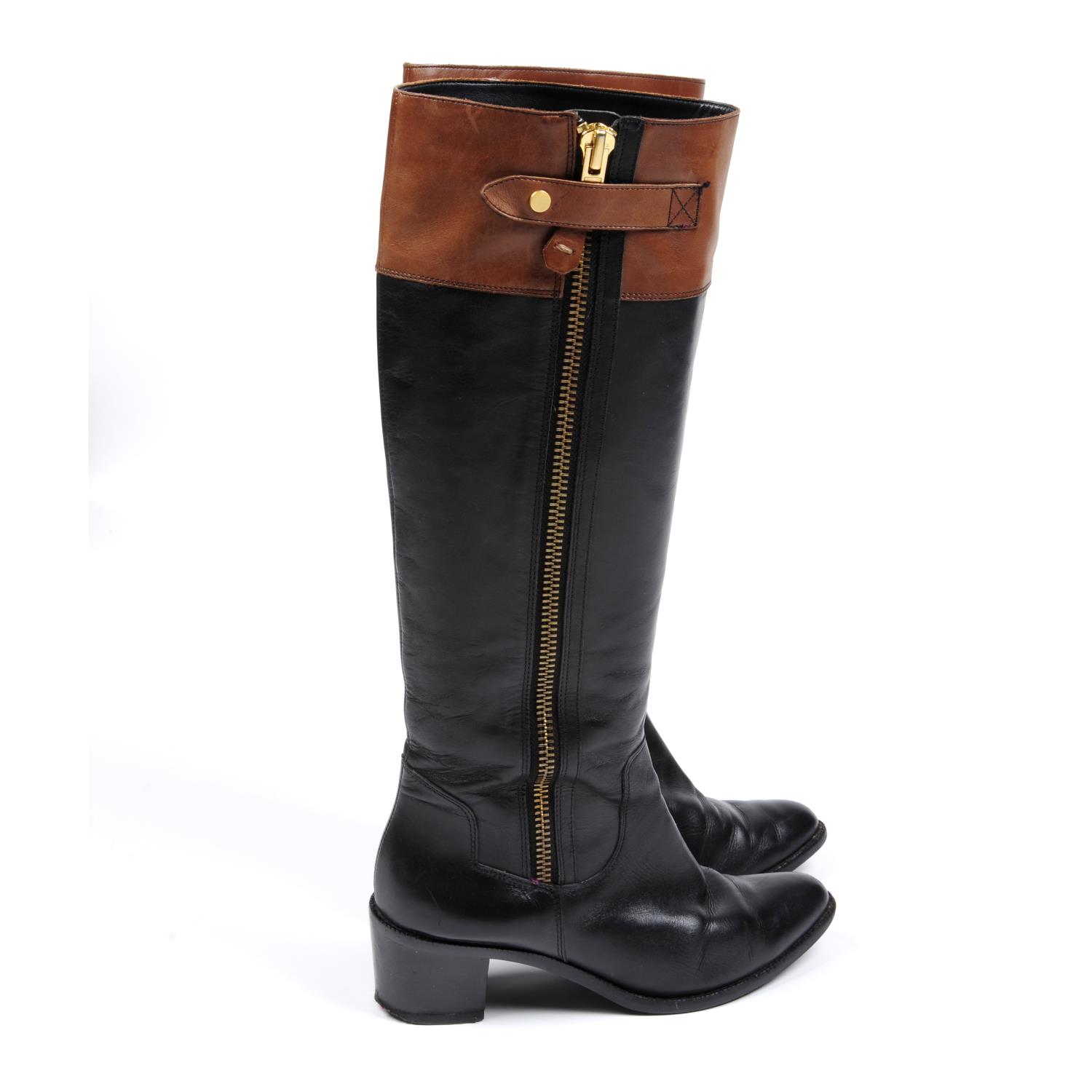 DIANE VON FURSTENBERG - a pair of leather knee-high boots. - Image 2 of 4