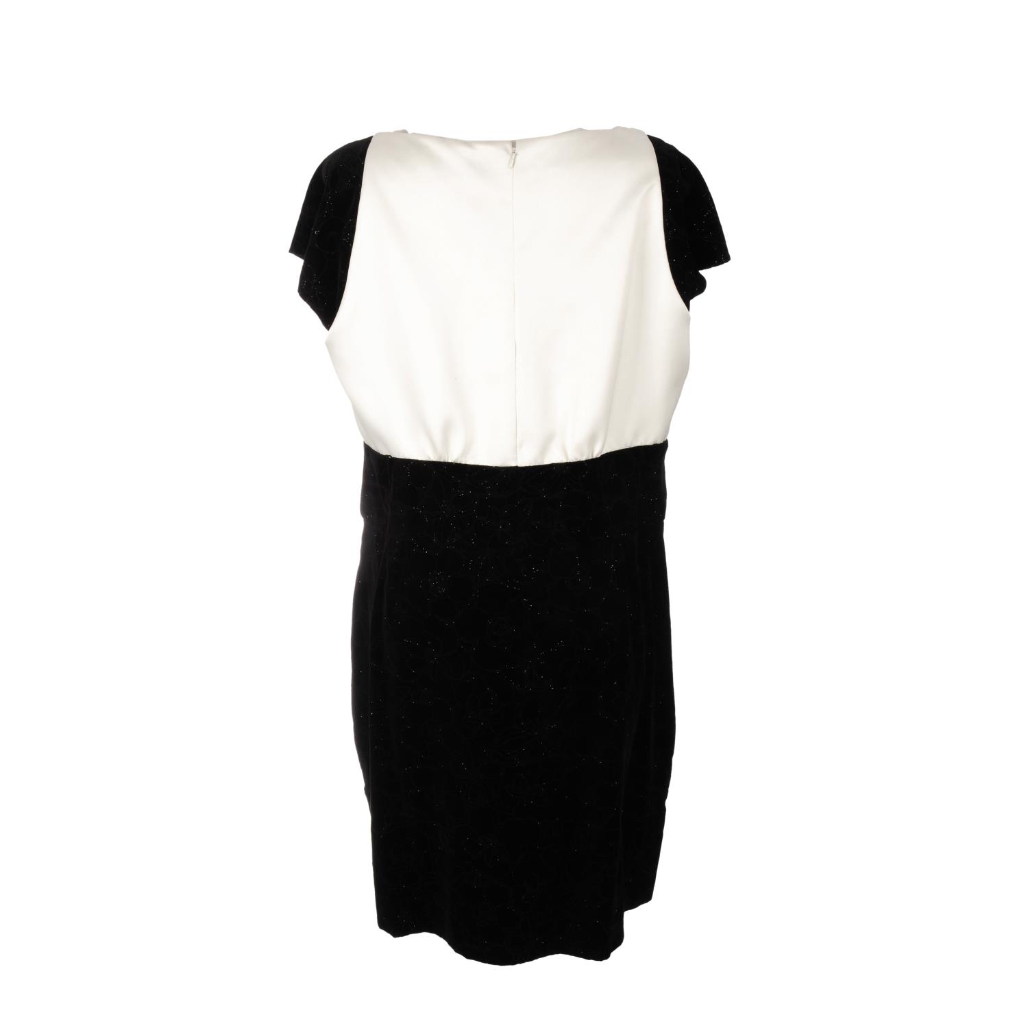 CHANEL - a cream satin and black velvet Camellia dress. - Image 2 of 4